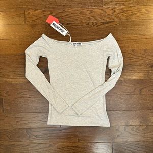 Joah Brown Bare Shoulder Top Grey Size: S/M